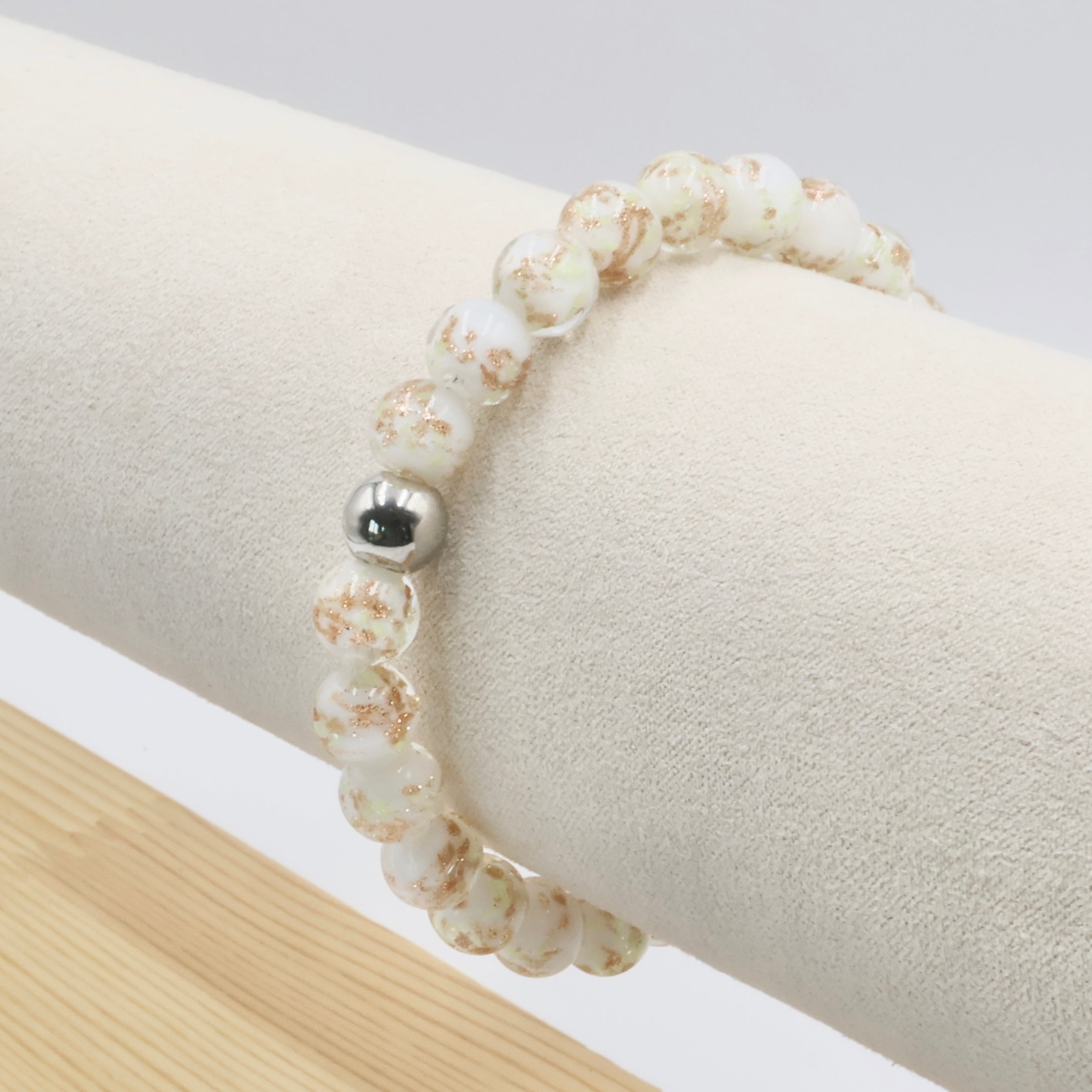 Luminous Gold Sand Bracelet ~ White