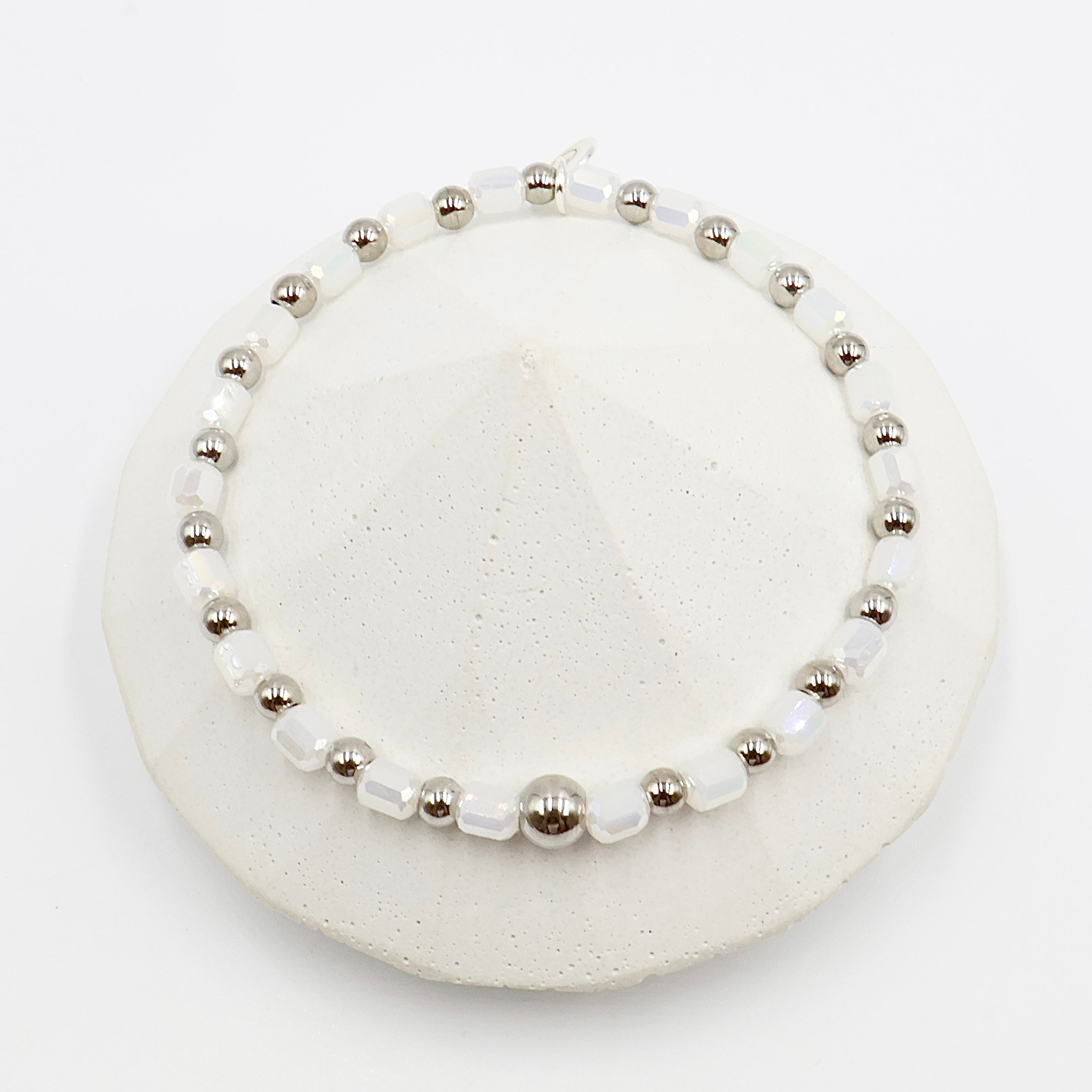 Petite Faceted Pillar | Pearl White