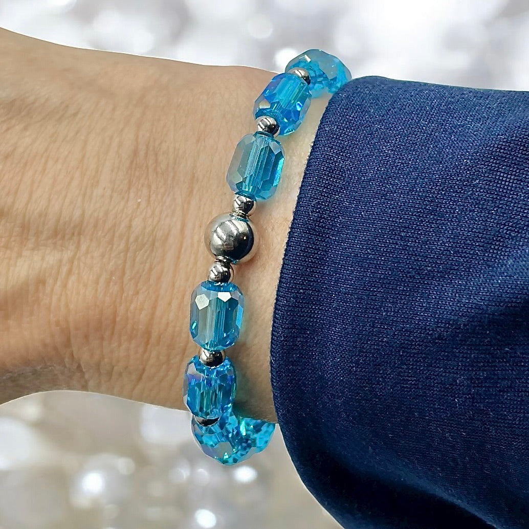 Aqua Dazzle | Faceted Pillar Bracelet