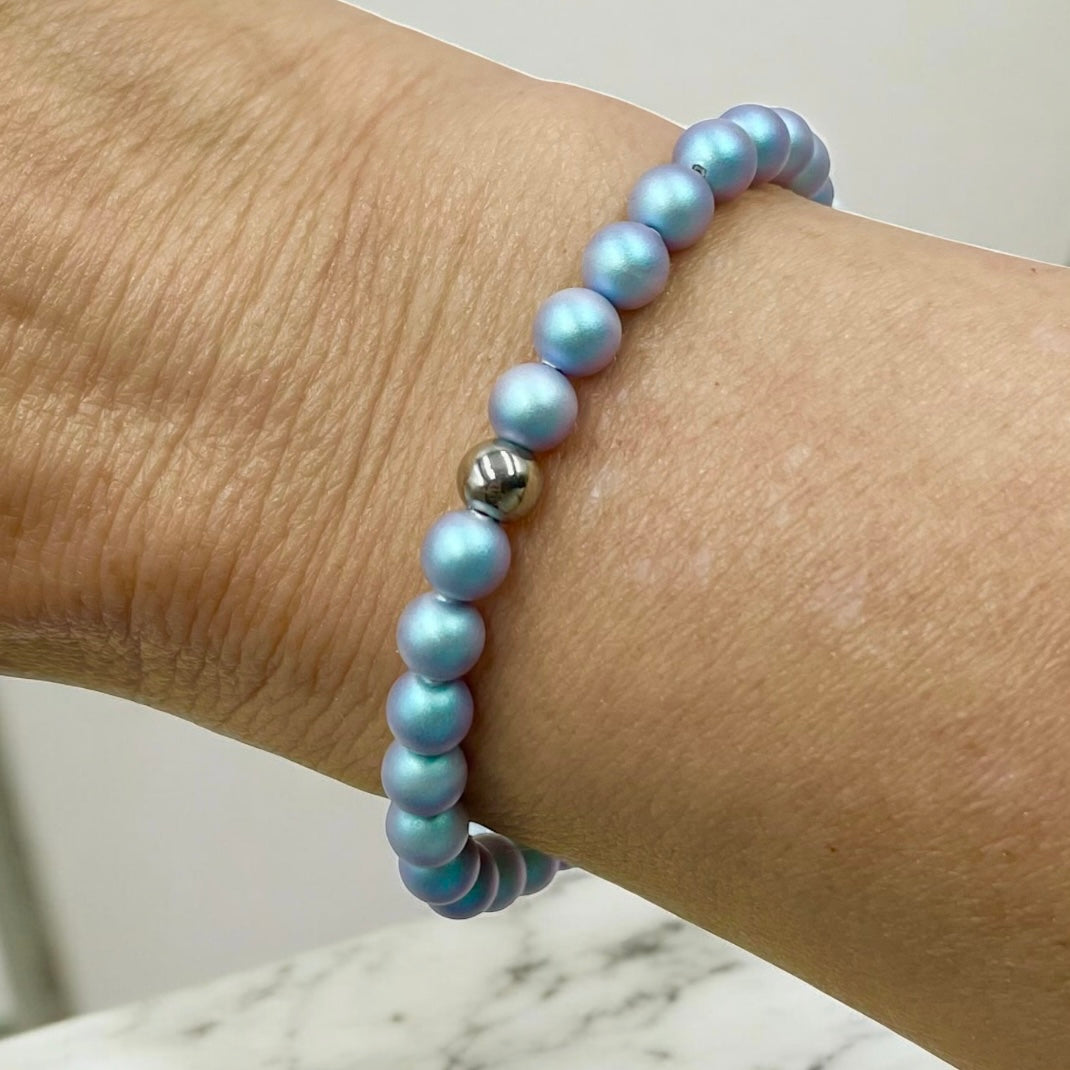 Austrian Crystal Pearl Bracelet ~ Iridescent Light Blue