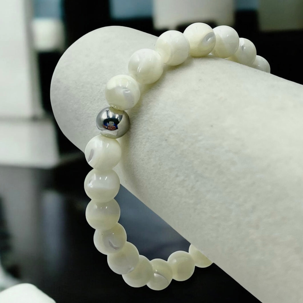 Mother of Pearl Bracelet ~ White