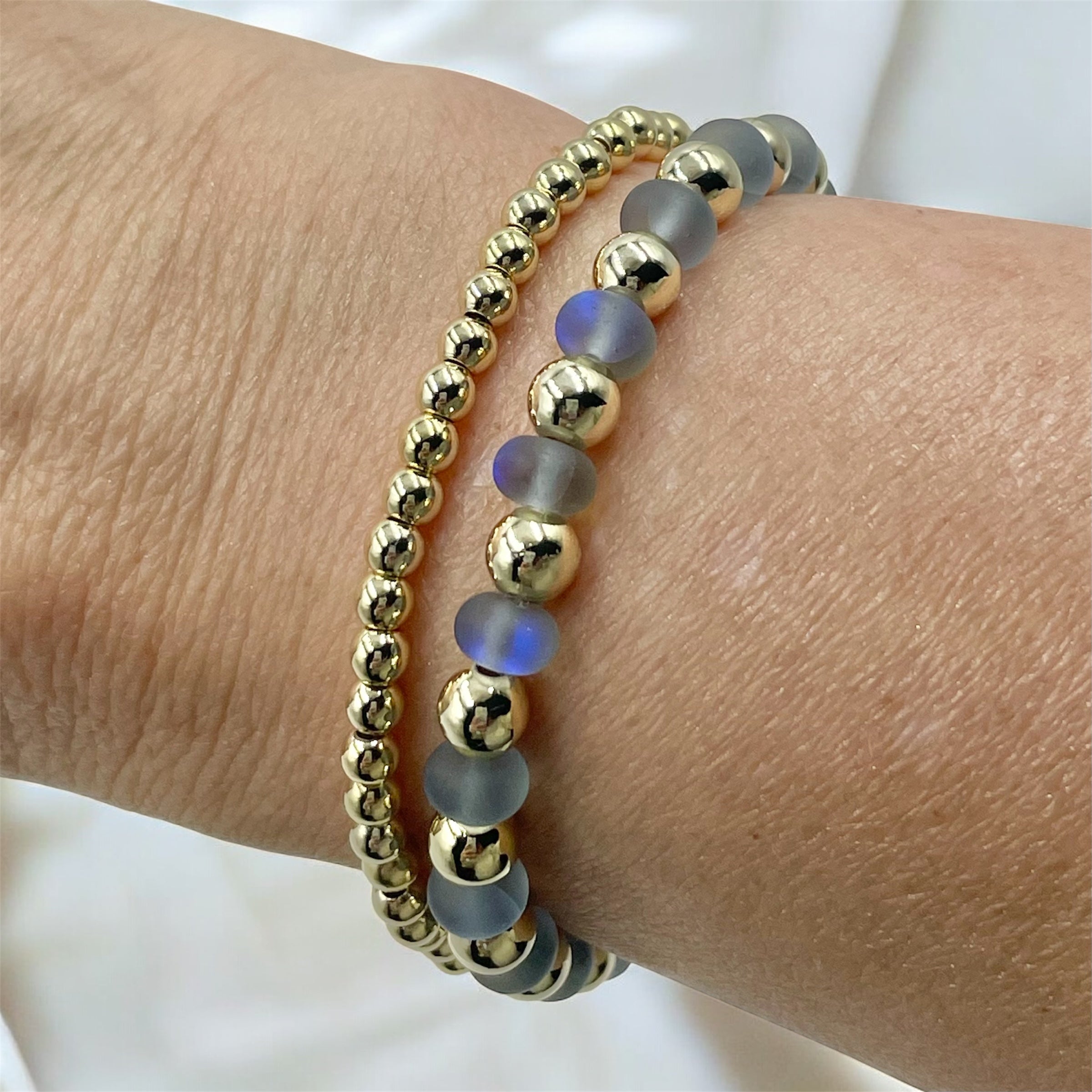 Frosted Aurora Donut Bracelet ~ Gray Spark