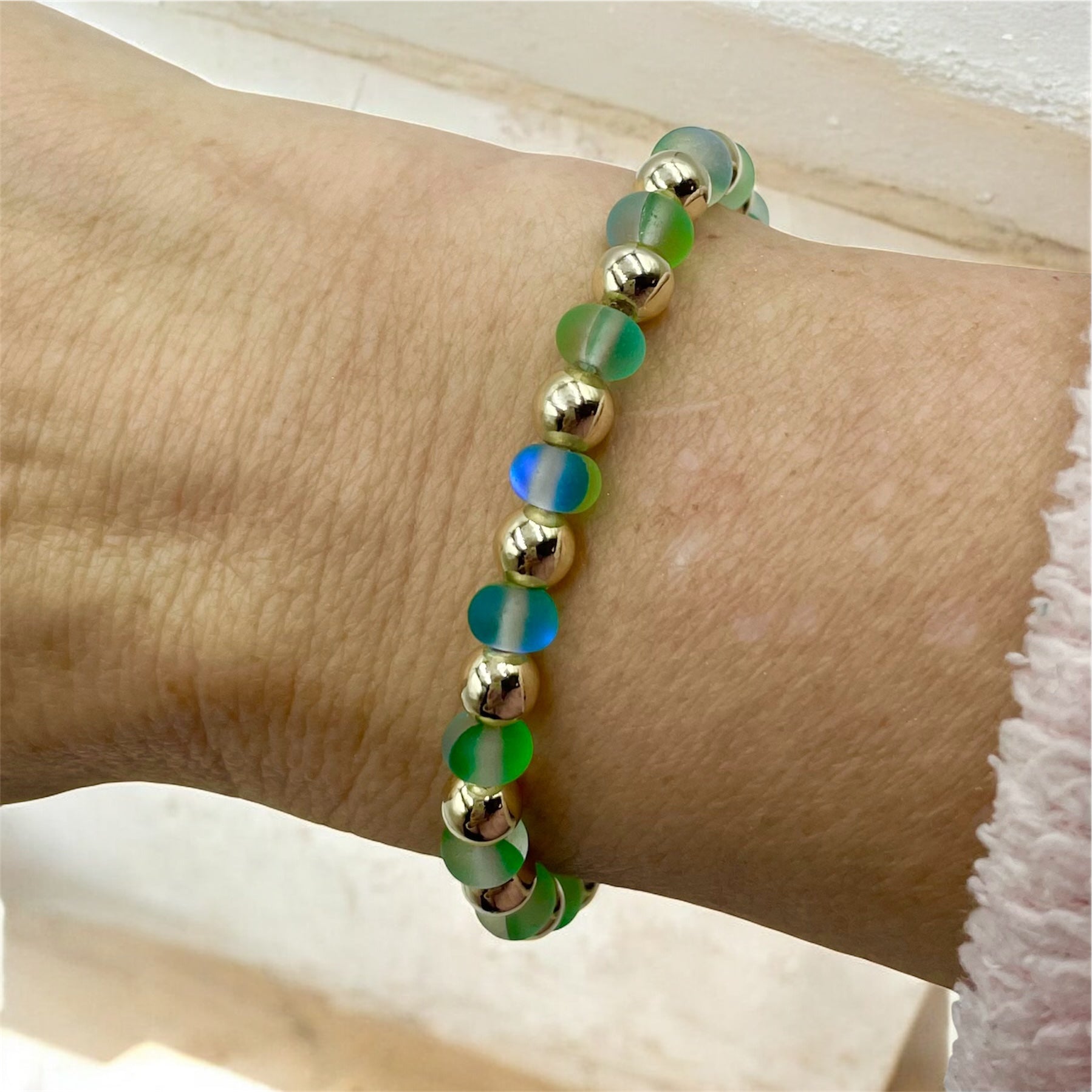 Frosted Aurora Donut Bracelet ~ Light Emerald