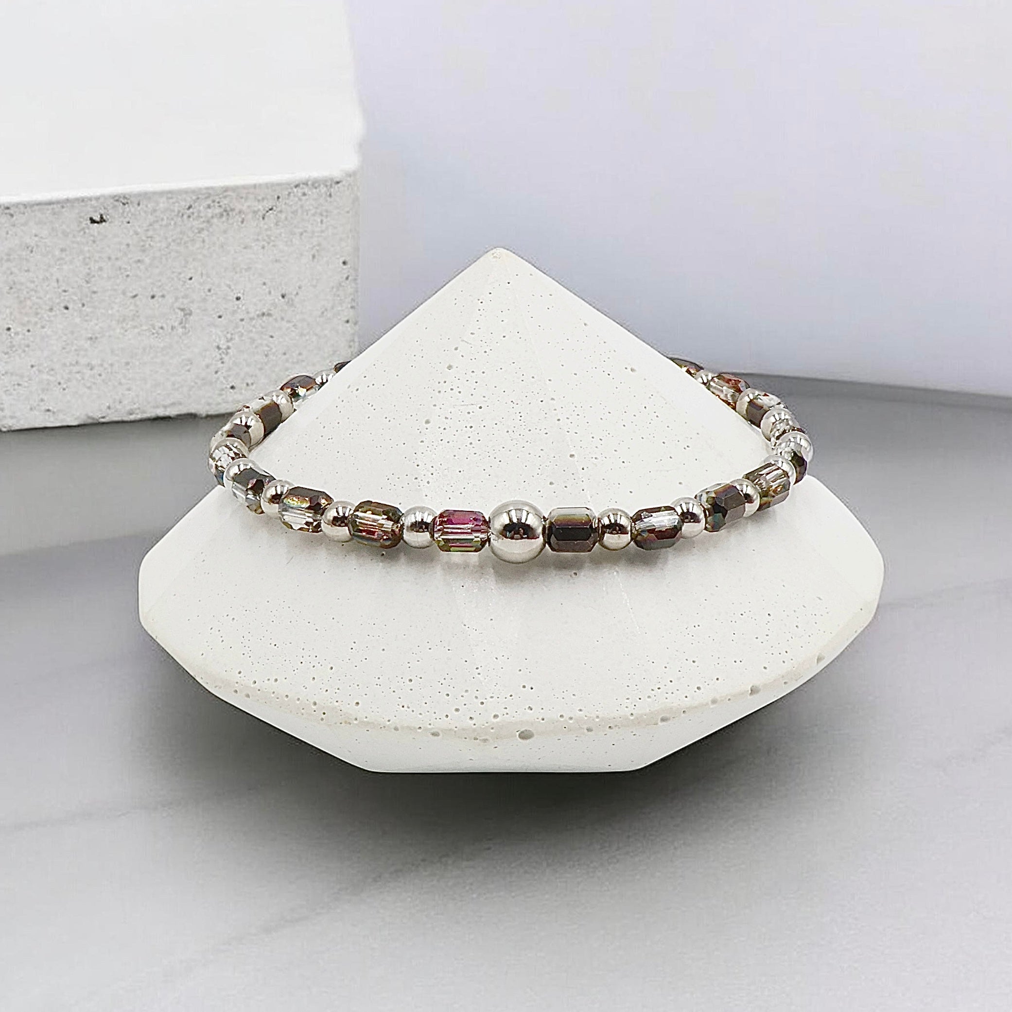 Petite Faceted Pillar | Blackberry