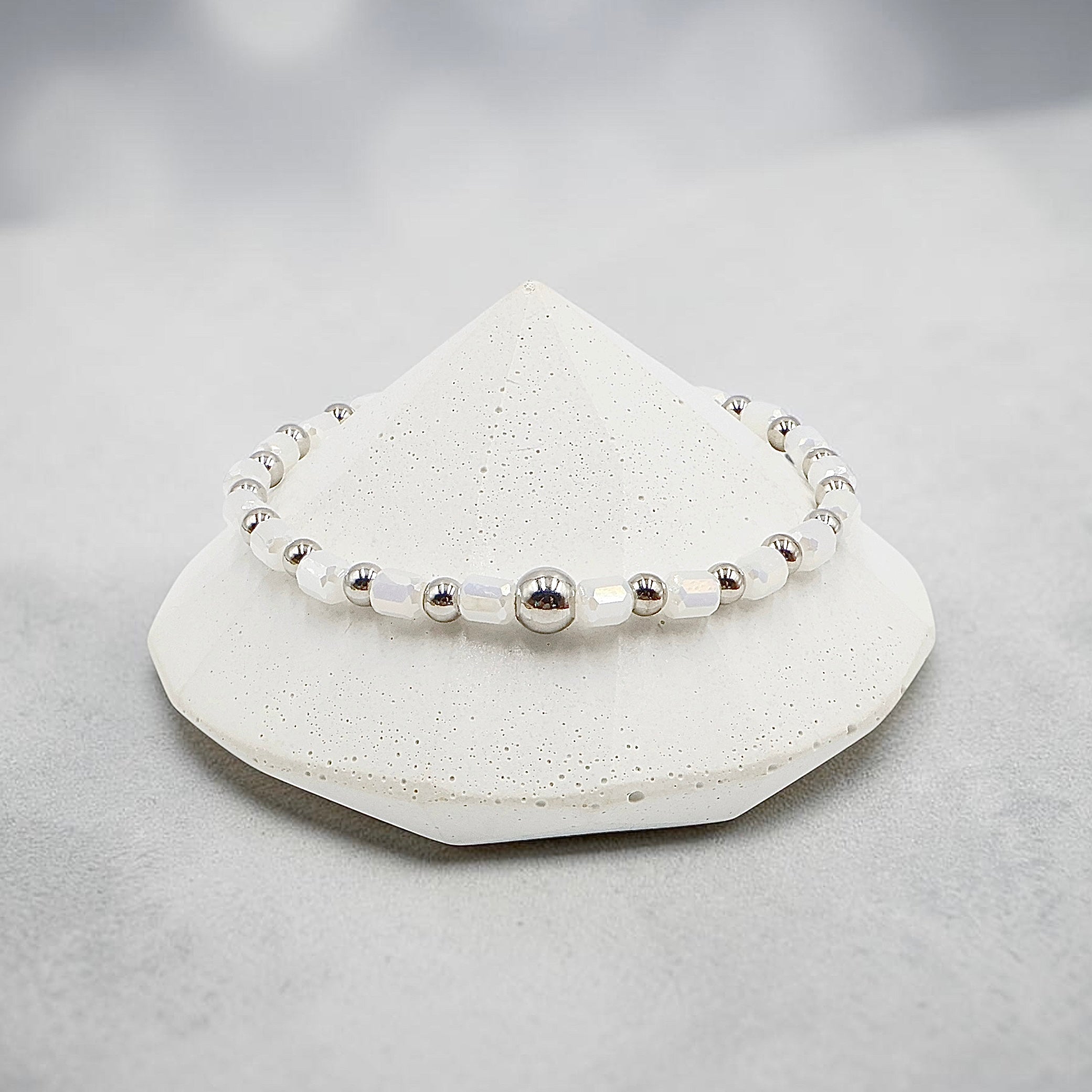 Petite Faceted Pillar | Pearl White