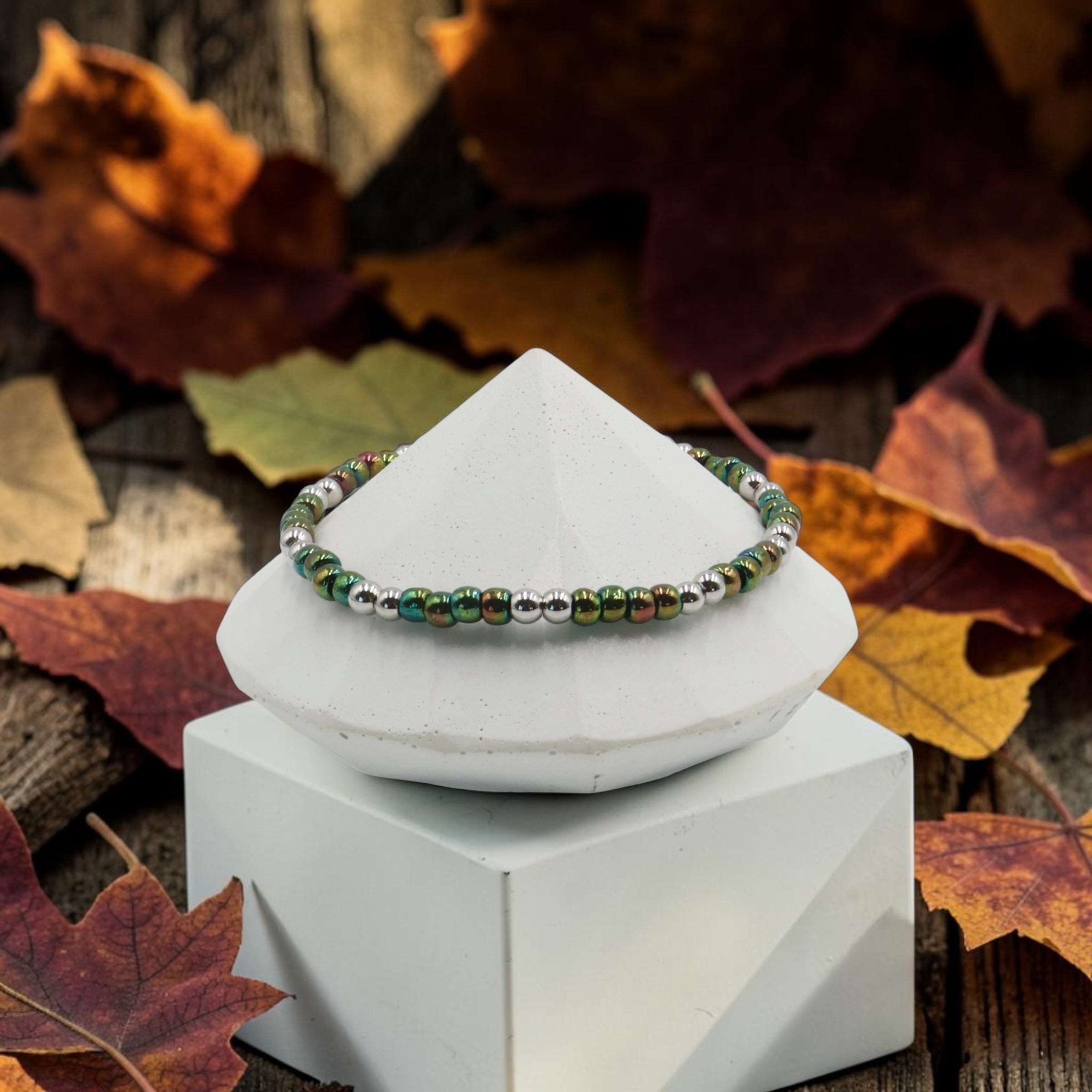 Iris Green | Seed Bead Bracelet